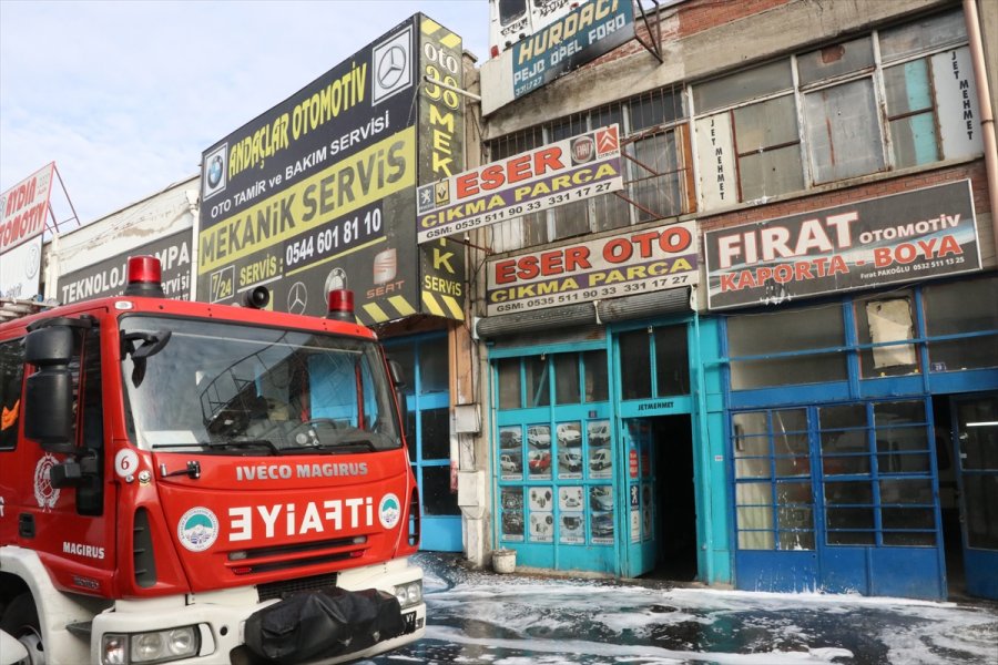 Kayseri'de Bir Oto Yedek Parçası Dükkanında Çıkan Yangın Söndürüldü