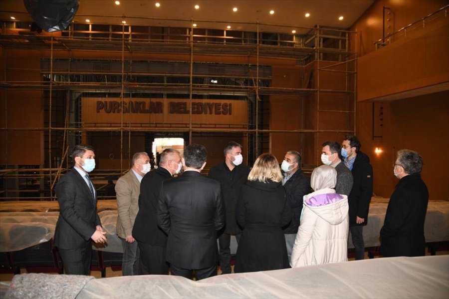 Selçuklu Kültür Merkezi'nde Tiyatro Sahnesi Yapım Çalışmaları Devam Ediyor