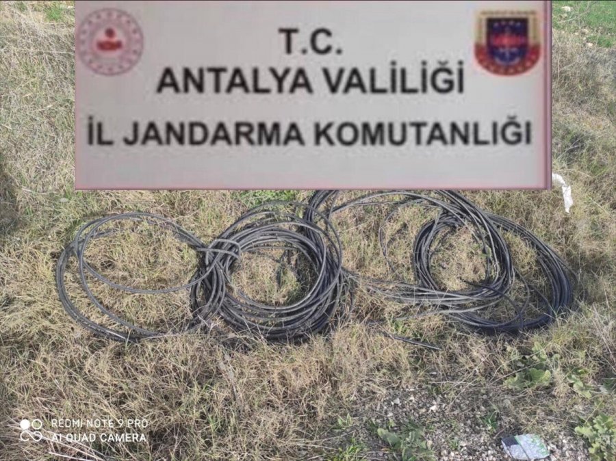 Antalya'da Kablo Hırsızlığına Karıştıkları İddia Edilen 3 Şüpheli Tutuklandı