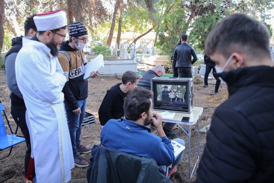 Komedi Dizisi İçin Kovid-19 Tedbirleri Altında 