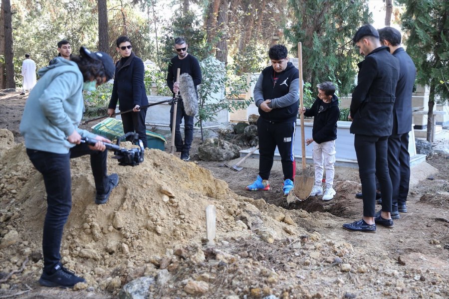 Komedi Dizisi İçin Kovid-19 Tedbirleri Altında 