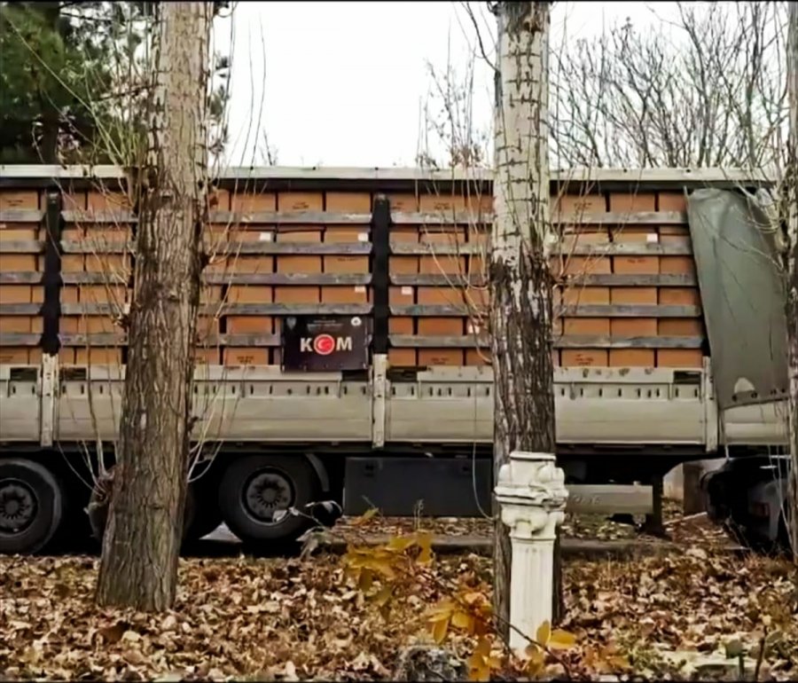 Konya'da 9 Ton 230 Kilogram Kaçak Tütün Ele Geçirildi