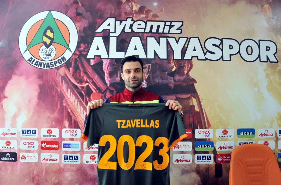 Alanyaspor, Tzavellas'ın Sözleşmesini 2 Yıl Uzattı