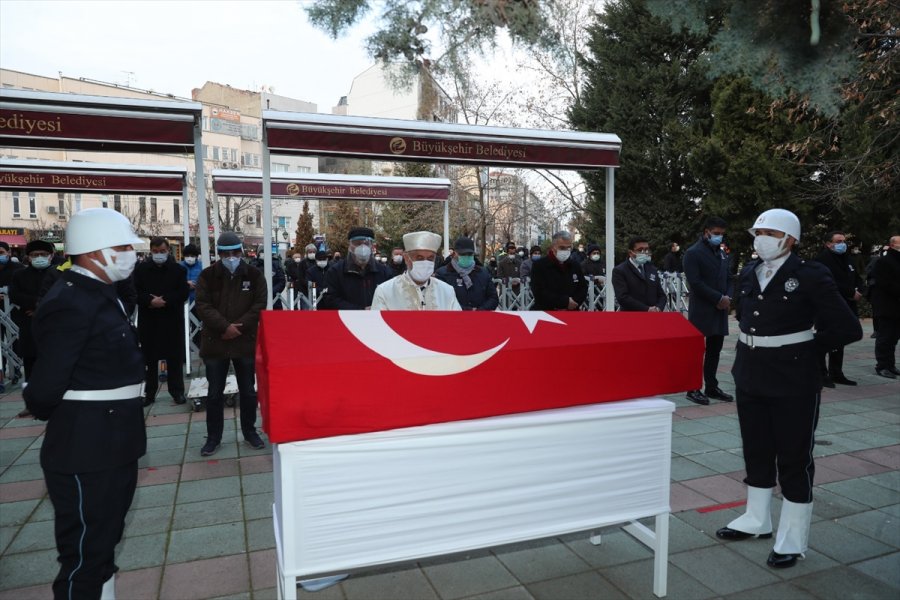 Eski Milletvekili Berberoğlu Son Yolculuğuna Uğurlandı