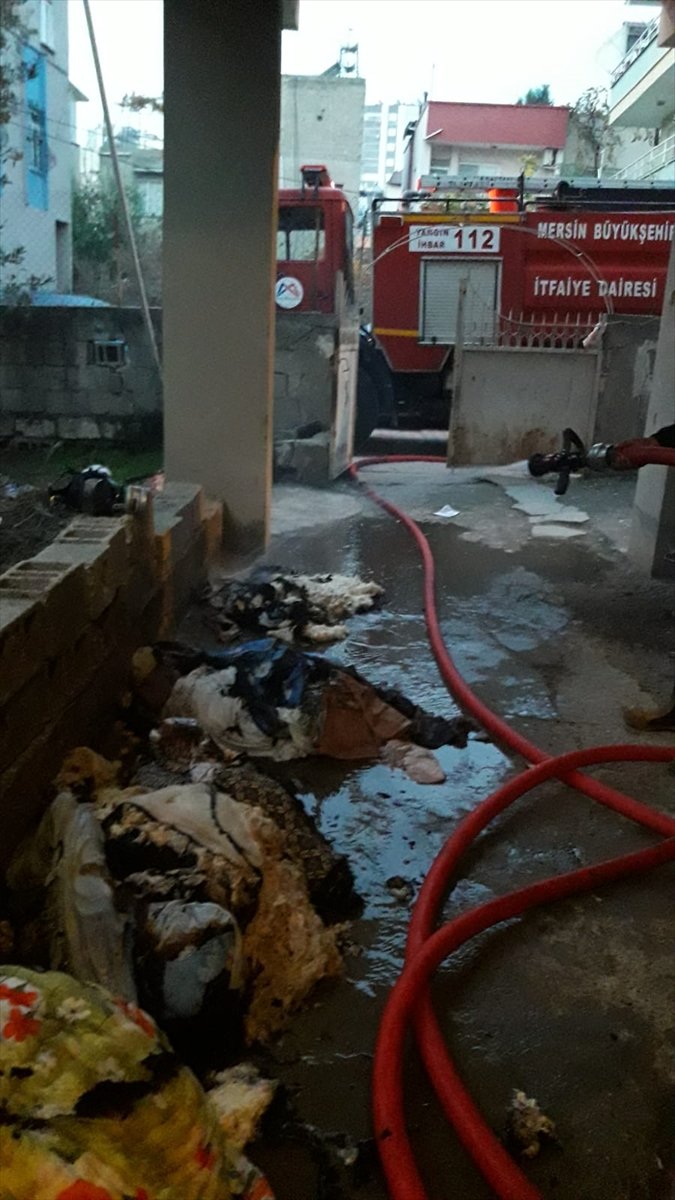 Mersin'de Ev Yangını