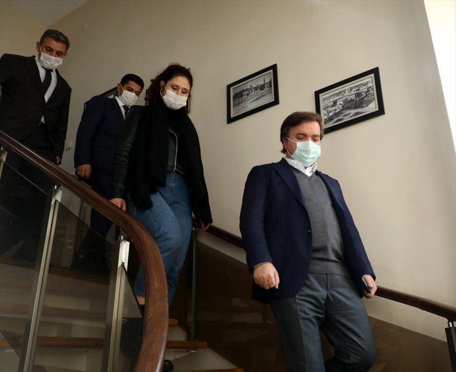 Küs Dedesiyle Büyükannesini Barıştırmak İsteyen Torun Cimer'den Yardım İstedi