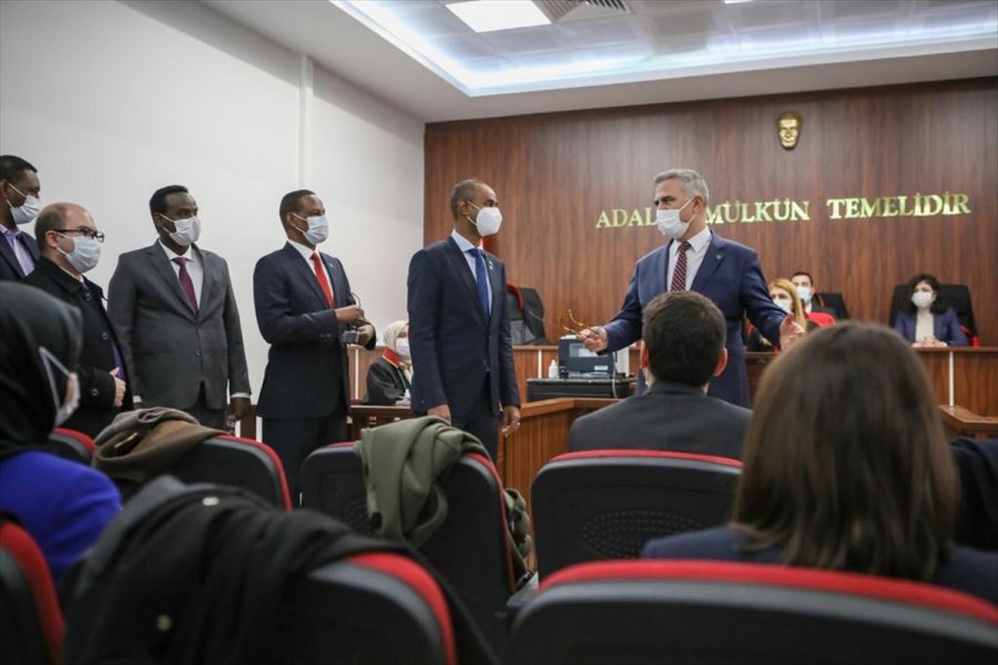 Somali Adalet Bakanı Nur'dan Türkiye Adalet Akademisine Ziyaret