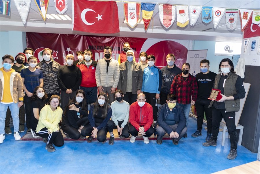 2. Belediyeler Arası Halter Şampiyonası Sona Erdi