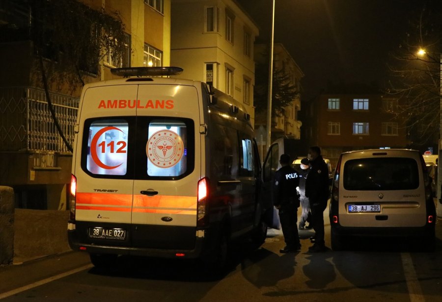 Kayseri'de Bir Kişi Kavga Sırasındaki Arbedede Silahla Yaralandı