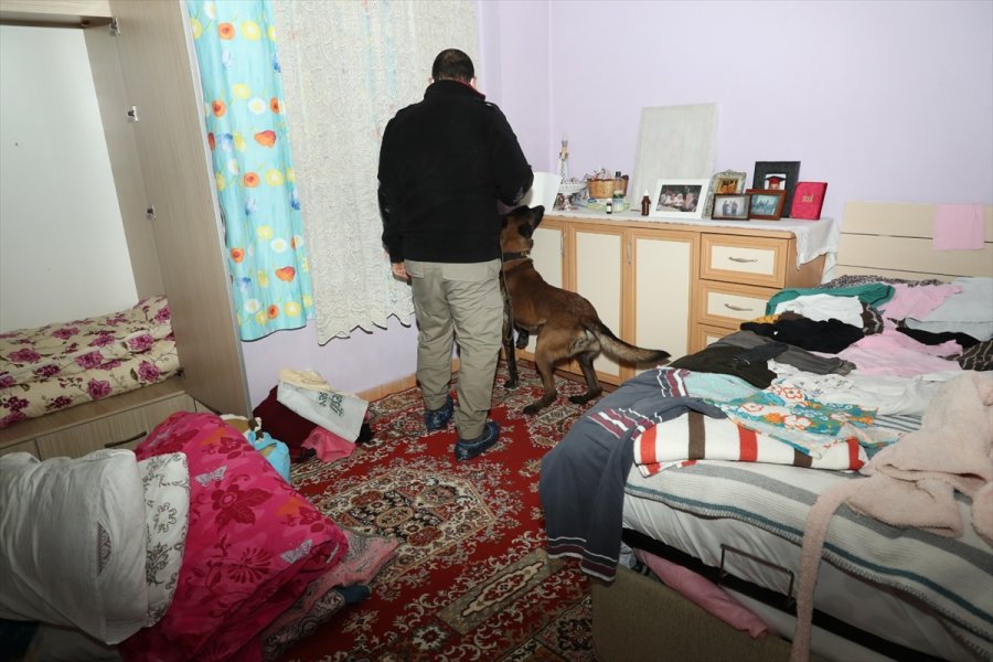 Güncelleme - Mersin Merkezli 4 İlde Uyuşturucu Operasyonu: 20 Gözaltı