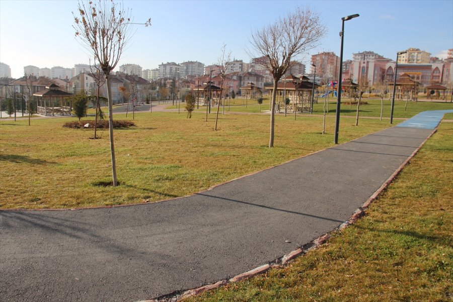 Konya, Karaman, Aksaray Ve Afyonkarahisar'da Sokağa Çıkma Kısıtlamasına Uyuldu