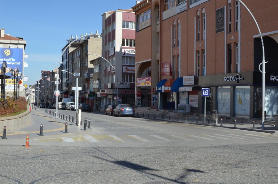 Konya, Karaman, Aksaray Ve Afyonkarahisar'da Sokağa Çıkma Kısıtlamasına Uyuldu