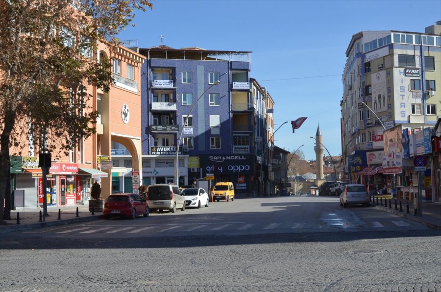 Konya, Karaman, Aksaray Ve Afyonkarahisar'da Sokağa Çıkma Kısıtlamasına Uyuldu