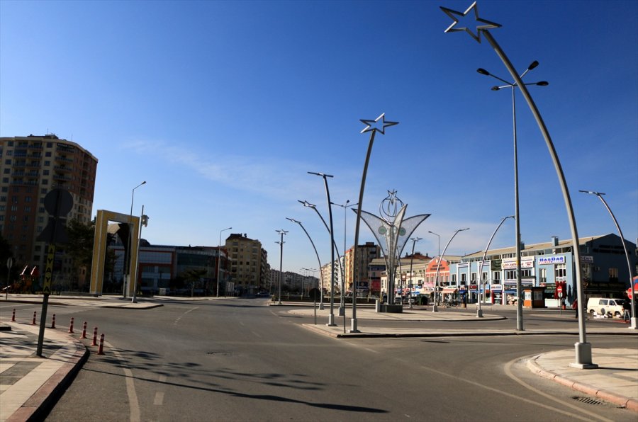 Konya, Karaman, Aksaray Ve Afyonkarahisar'da Sokağa Çıkma Kısıtlamasına Uyuldu