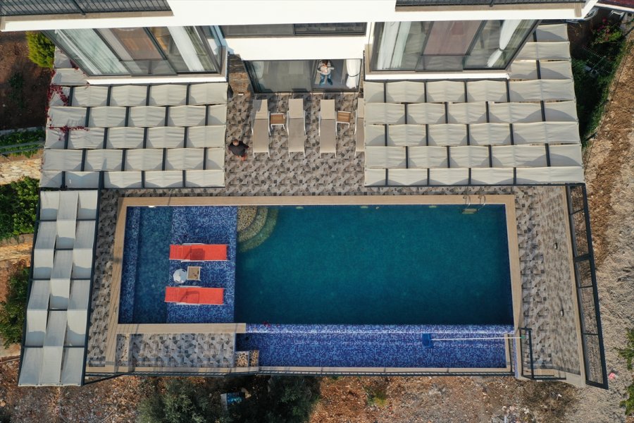 Antalya'da Yaklaşan Yılbaşıyla