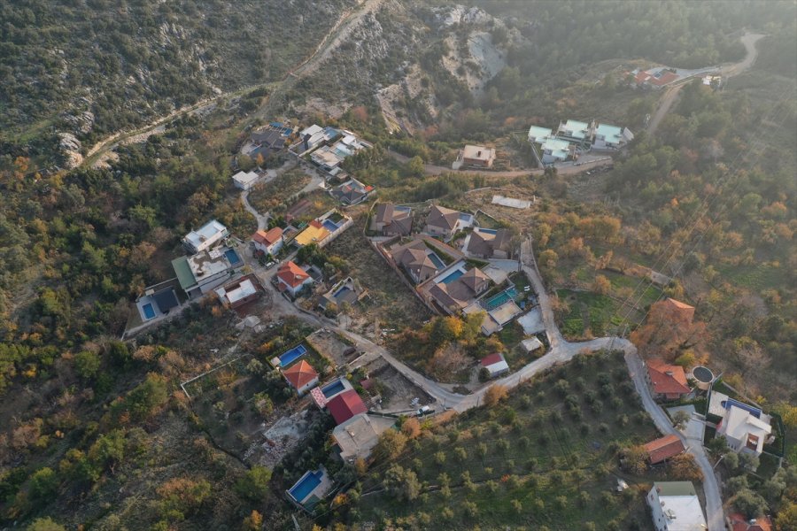 Antalya'da Yaklaşan Yılbaşıyla