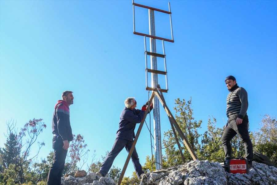 Mersin'de Eba Destek Noktası Kırsalda Yaşayan Çocukların Ayağına Götürüldü