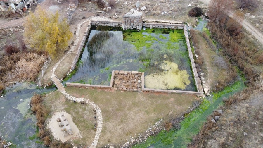 Konya'nın Tarihi Mekanı Eflatunpınar'da Koronavirüs Sessizliği