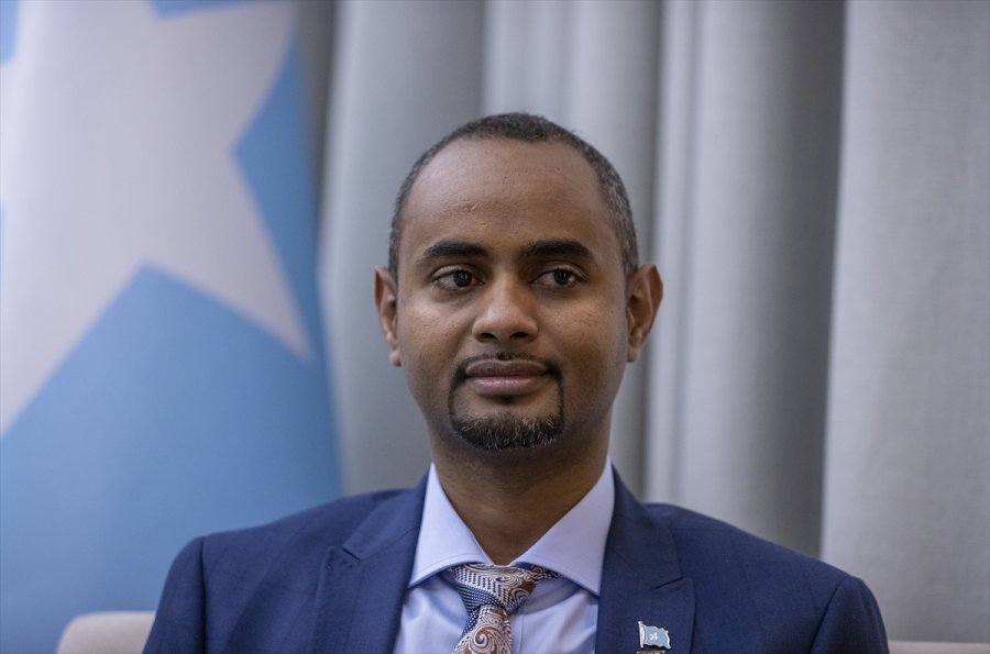 Türkiye Mezunu Somalili Bakan, İlk Yurt Dışı Ziyaretini 