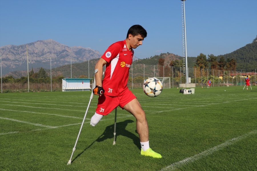 Mahalle Takımına Alınmayan Genç, Şimdi Ampute Futbol Milli Takımı İçin Ter Döküyor