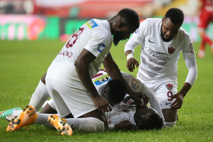 Hatayspor Antalyaspor'u 6 Golle Yendi