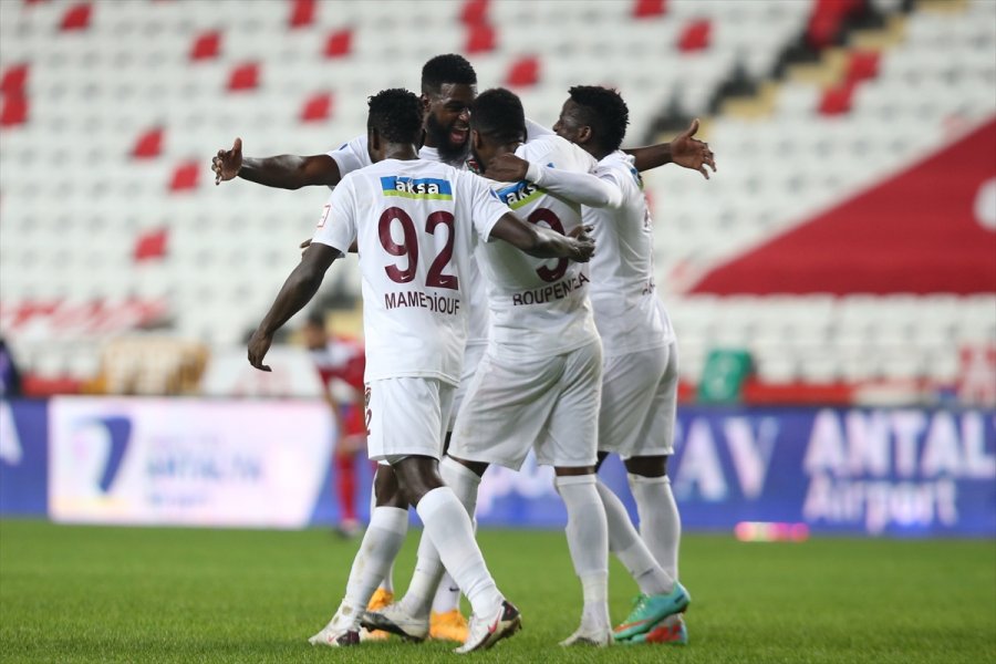 Hatayspor Antalyaspor'u 6 Golle Yendi