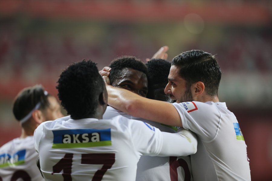 Hatayspor Antalyaspor'u 6 Golle Yendi