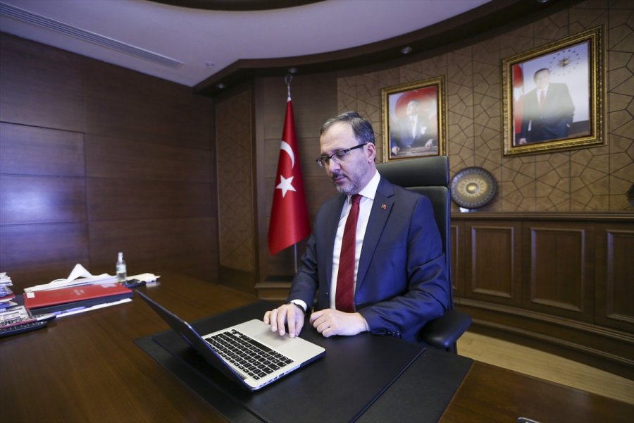 Gençlik Ve Spor Bakanı Mehmet Muharrem Kasapoğlu, Aa'nın 