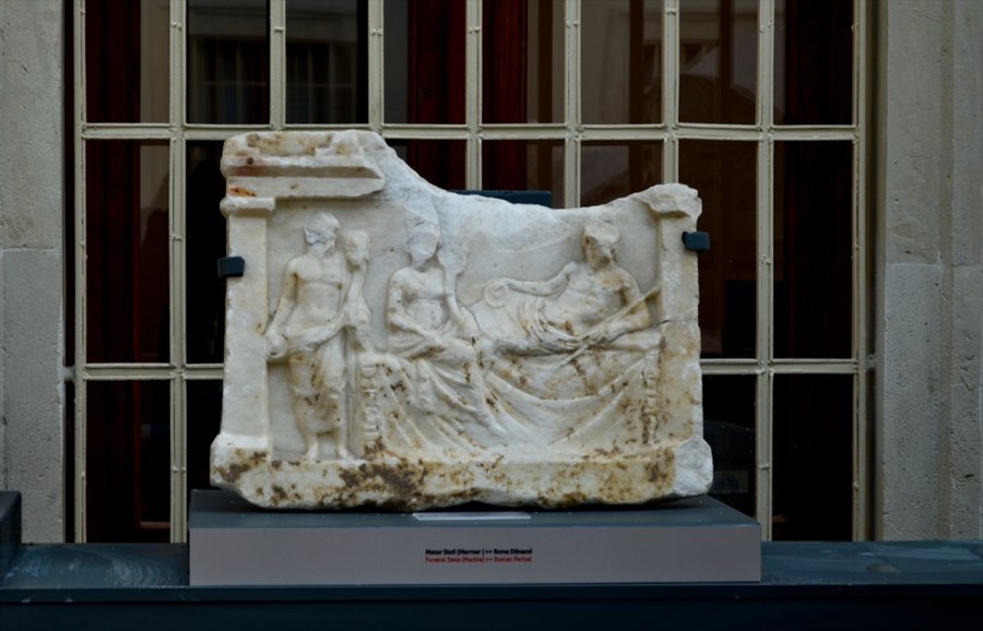 Mersin'de Müzeye Dönüştürülen Eski Adliye Binası Tarihe Işık Tutuyor