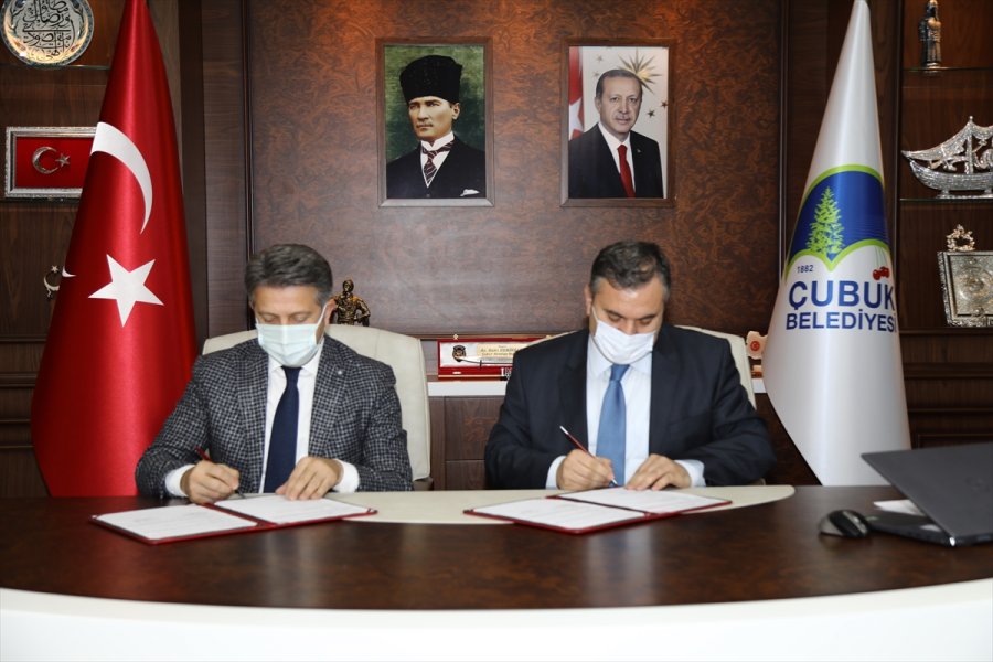 Çubuk'ta Hamdi Ağalar Konağı'nın Halk Kütüphanesine Dönüştürülmesi İçin Protokol İmzalandı