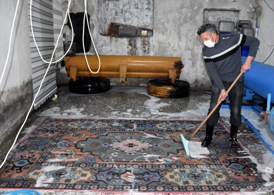 Eski Hükümlü İşkur Hibesiyle Kurduğu Halı Yıkama İşiyle Hayatında Yeni Bir Sayfa Açtı