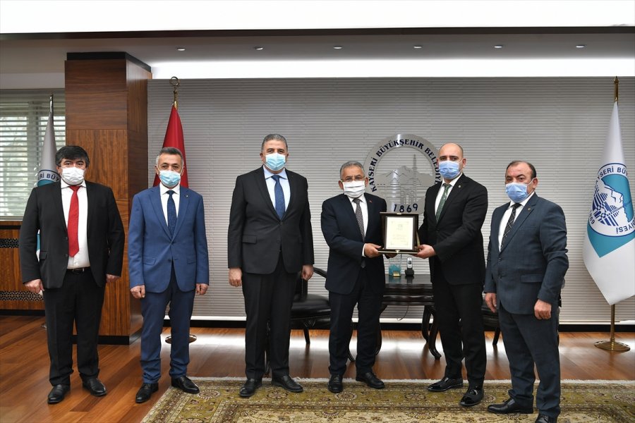 Kayseri Ticaret Borsası'ndan Büyükkılıç'a Teşekkür Ziyareti