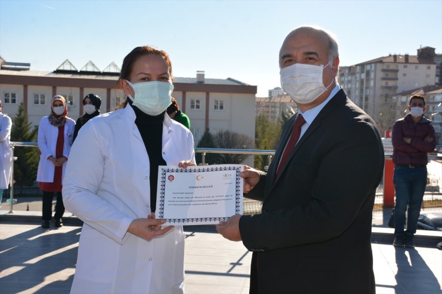 Niğde'de Sağlık Çalışanlarına 