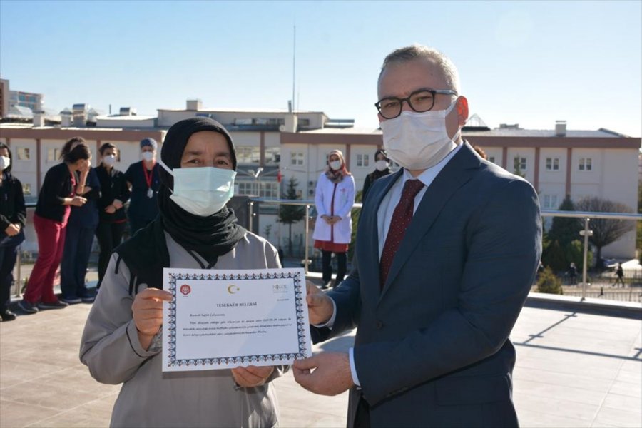 Niğde'de Sağlık Çalışanlarına 