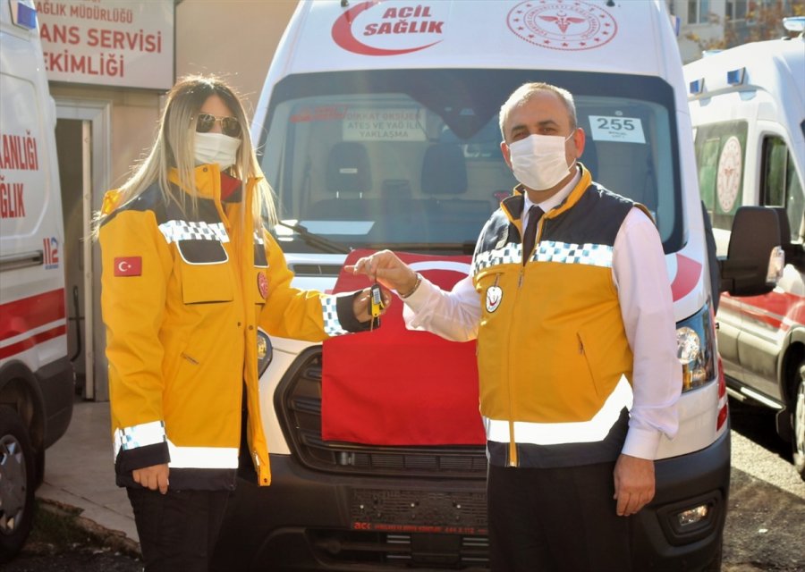 Sağlık Bakanlığınca Mersin'e Gönderilen 24 Ambulans Törenle Hizmete Alındı