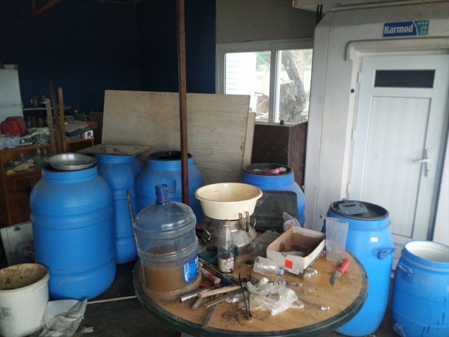 Yurt Genelinde Kaçak Ve Sahte Alkollü İçki Operasyonu Düzenlendi