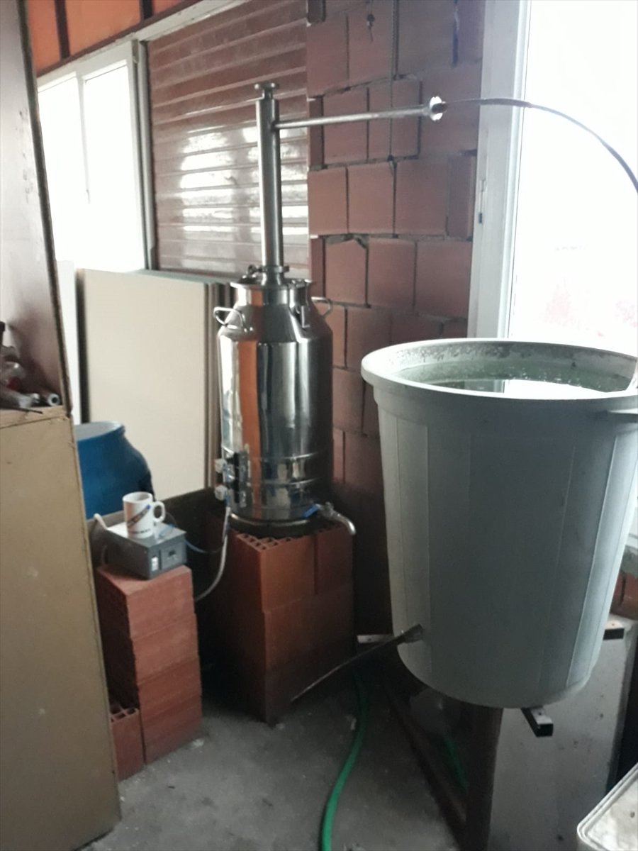 Yurt Genelinde Kaçak Ve Sahte Alkollü İçki Operasyonu Düzenlendi