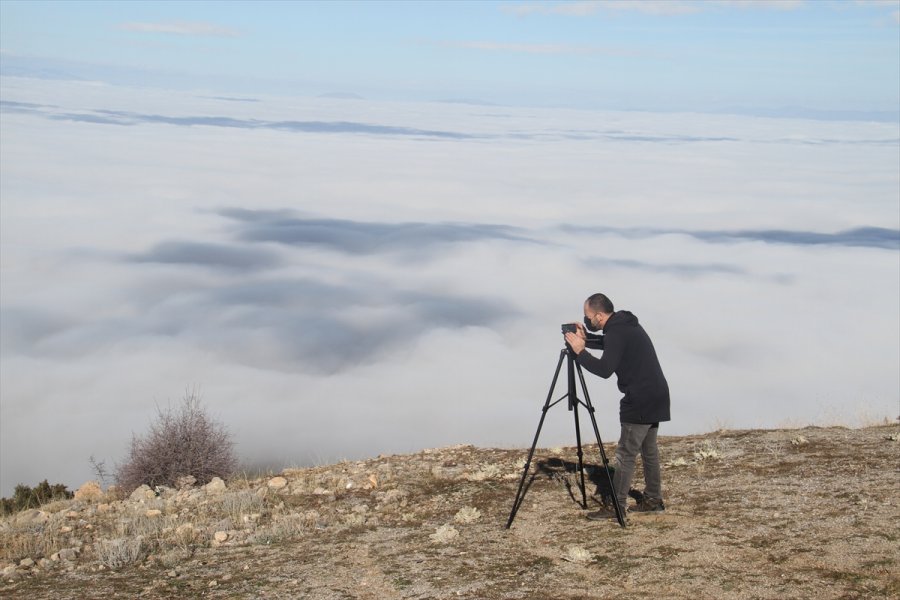 Beyşehir Gölü Üzerinde Sis Bulutu Güzelliği