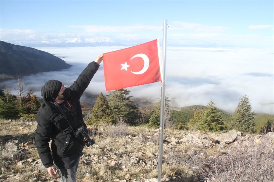 Beyşehir Gölü Üzerinde Sis Bulutu Güzelliği