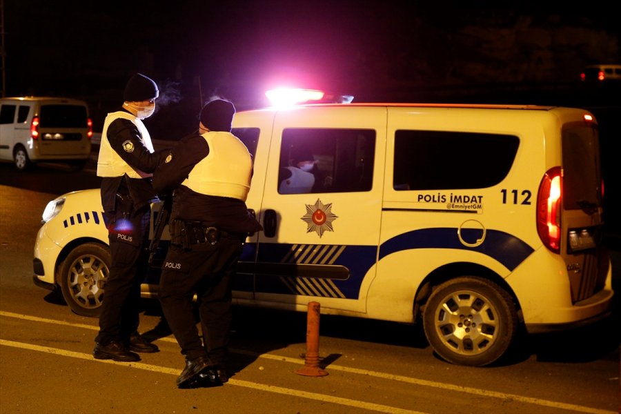 Kayseri'de Polisi Darbederek Kaçan 2 Zanlıdan Biri Operasyonla Yakalandı