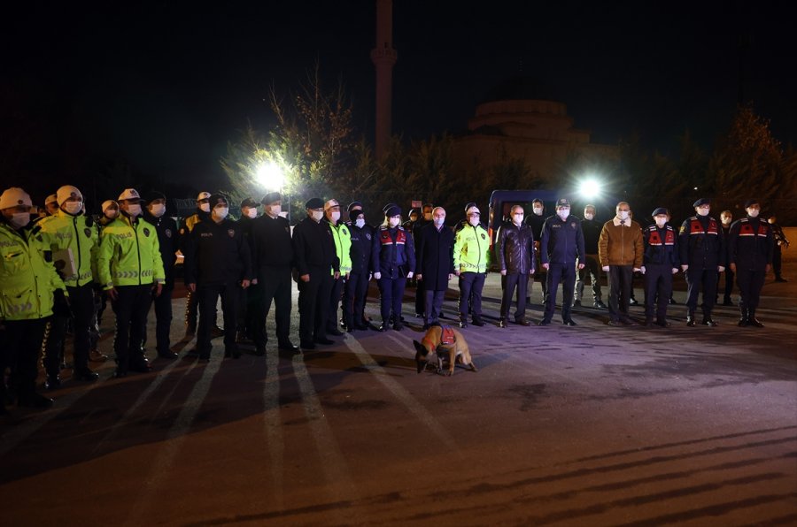 Yılbaşında Ülke Genelinde 1860 Personel Acil Çağrı Hizmeti Veriyor