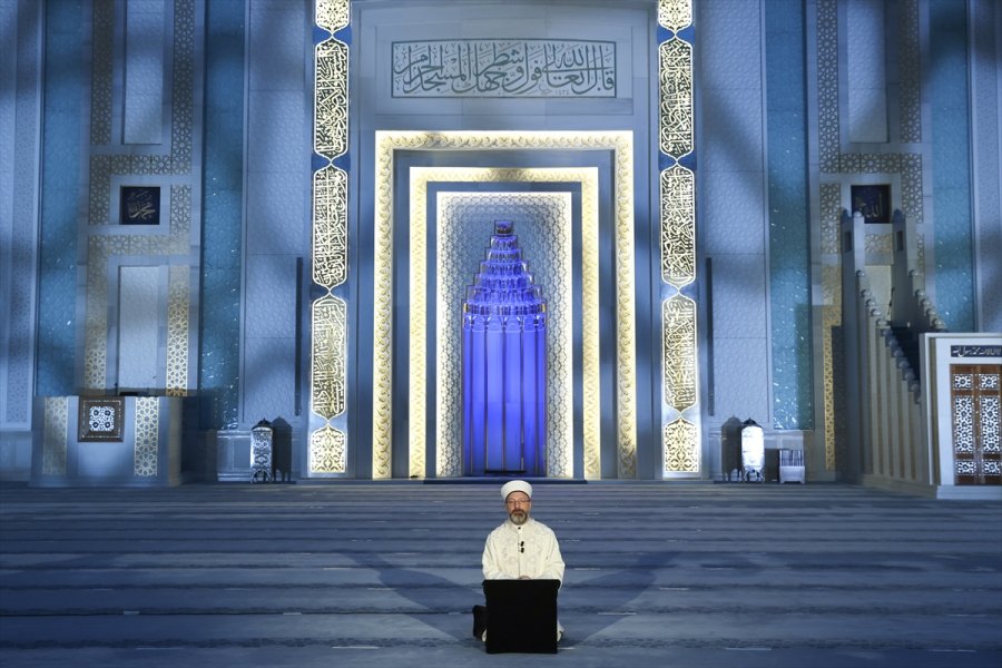 Diyanet İşleri Başkanı Erbaş, 