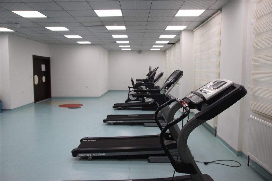 Korkuteli'nde Hayırseverlerden Gençlik Merkezi Desteği