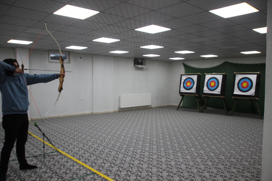 Korkuteli'nde Hayırseverlerden Gençlik Merkezi Desteği