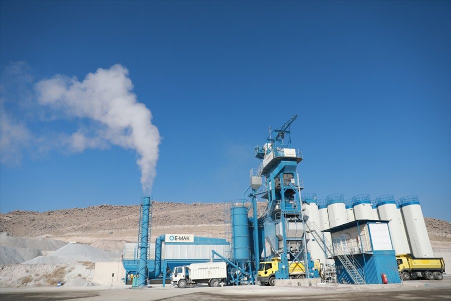 Başkan Çolakbayrakdar, Belediyenin Çalışmalarını Denetledi