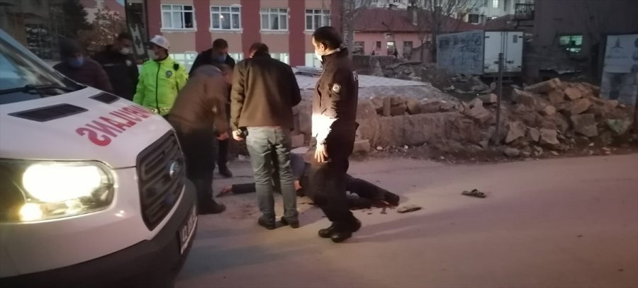 Konya'da Silahlı Kavgada 2 Kişi Yaralandı