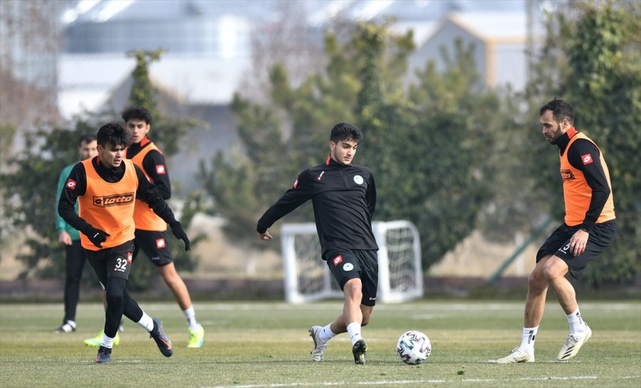 Konyaspor, Galatasaray Maçı Hazırlıklarına Başladı