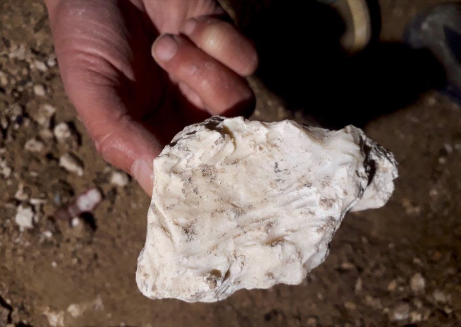 Lüle Taşı Peşinde Geçen Hayatlar