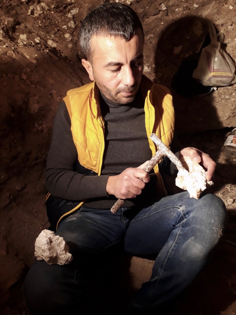 Lüle Taşı Peşinde Geçen Hayatlar