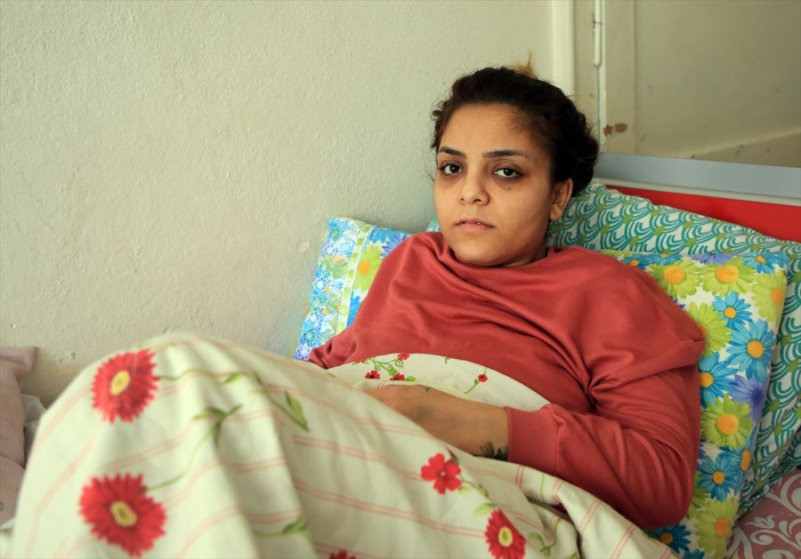 Mersin'de Boşanma Aşamasındaki Eşinin Silahlı Saldırısına Uğrayan Kadın Taburcu Edildi